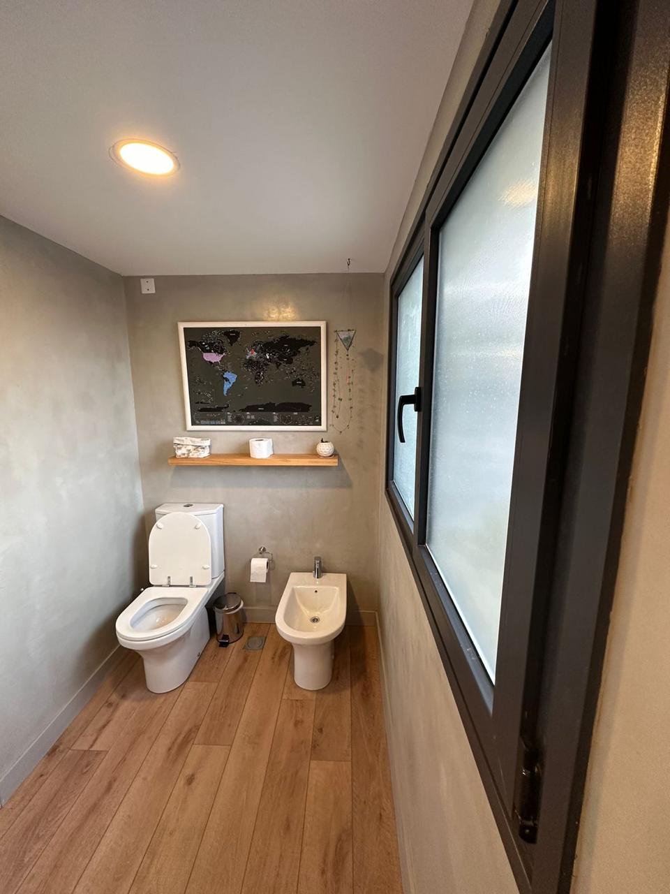 Casa de 2 Plantas con Pileta, Jardín y Parrilla – Quintana 520