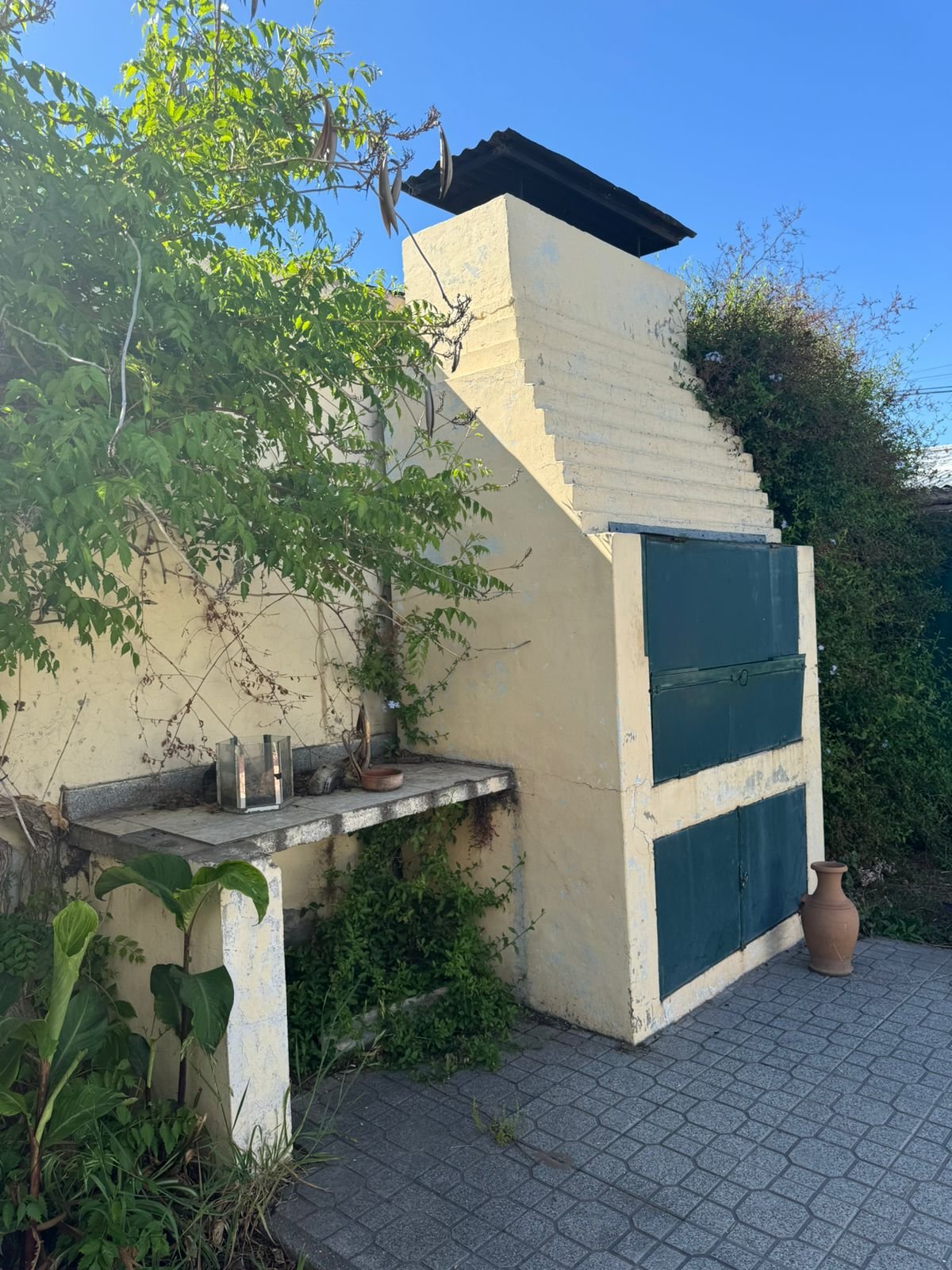Casa de 2 Dormitorios con Galpón y Parrilla – Misiones 436 – USD 60.000