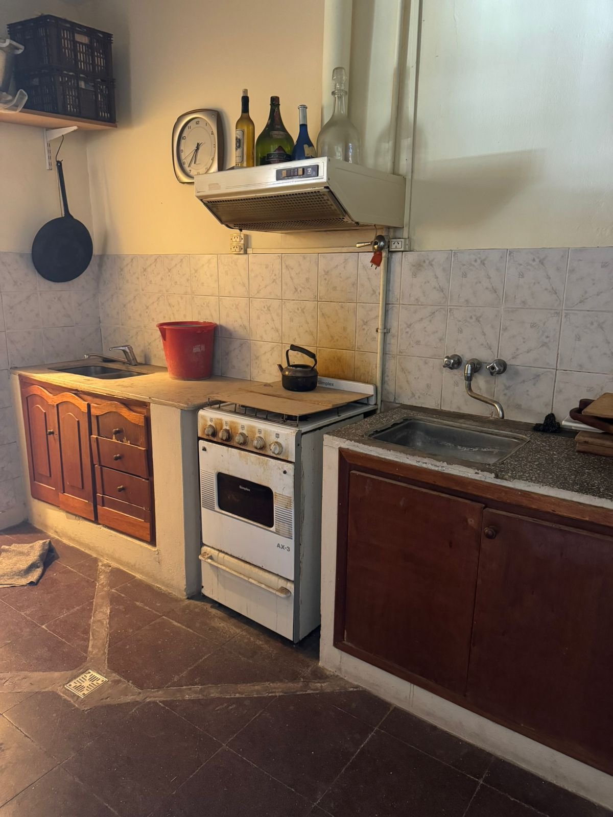 Casa de 2 Dormitorios con Galpón y Parrilla – Misiones 436 – USD 60.000