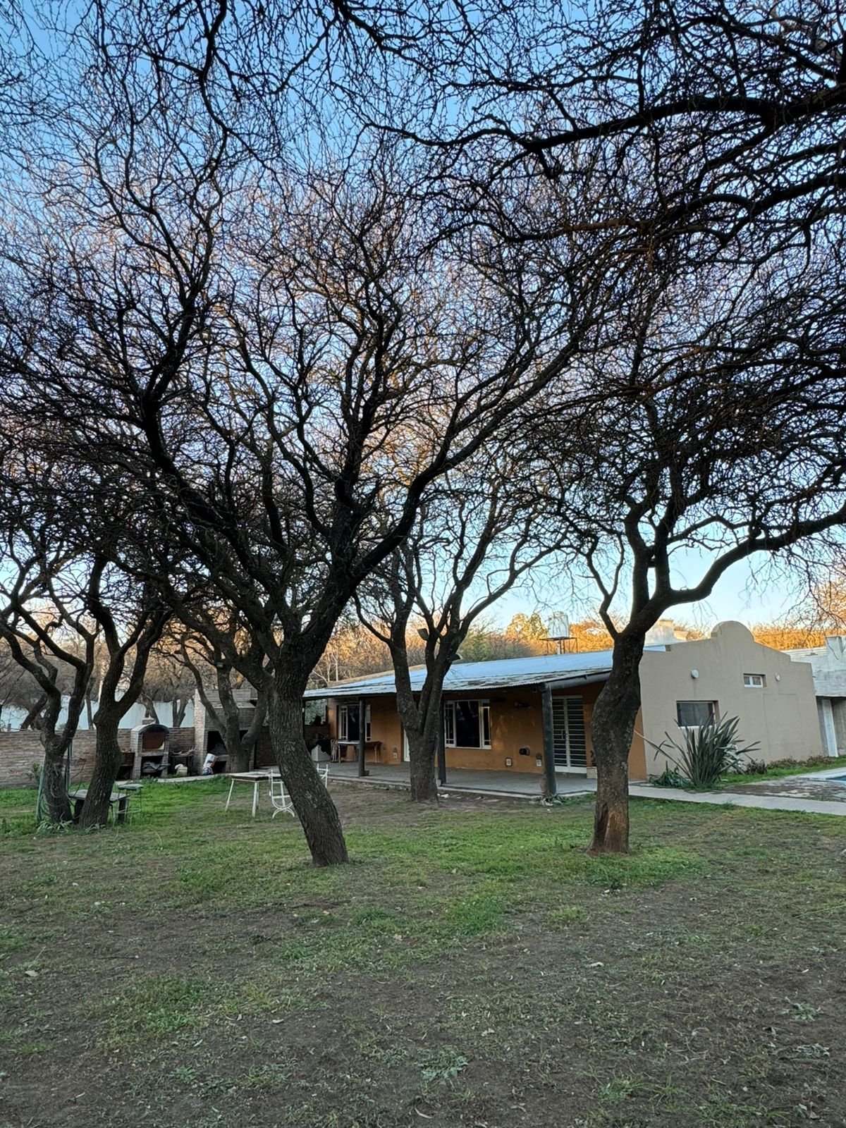 VENDIDA – Quinta en calle Leonismo Argentino Nº 694 / VENDIDA