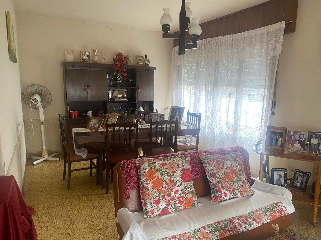 Casa en venta en la calle San Martin e Irigoyen en localidad de Monte Nievas, LP