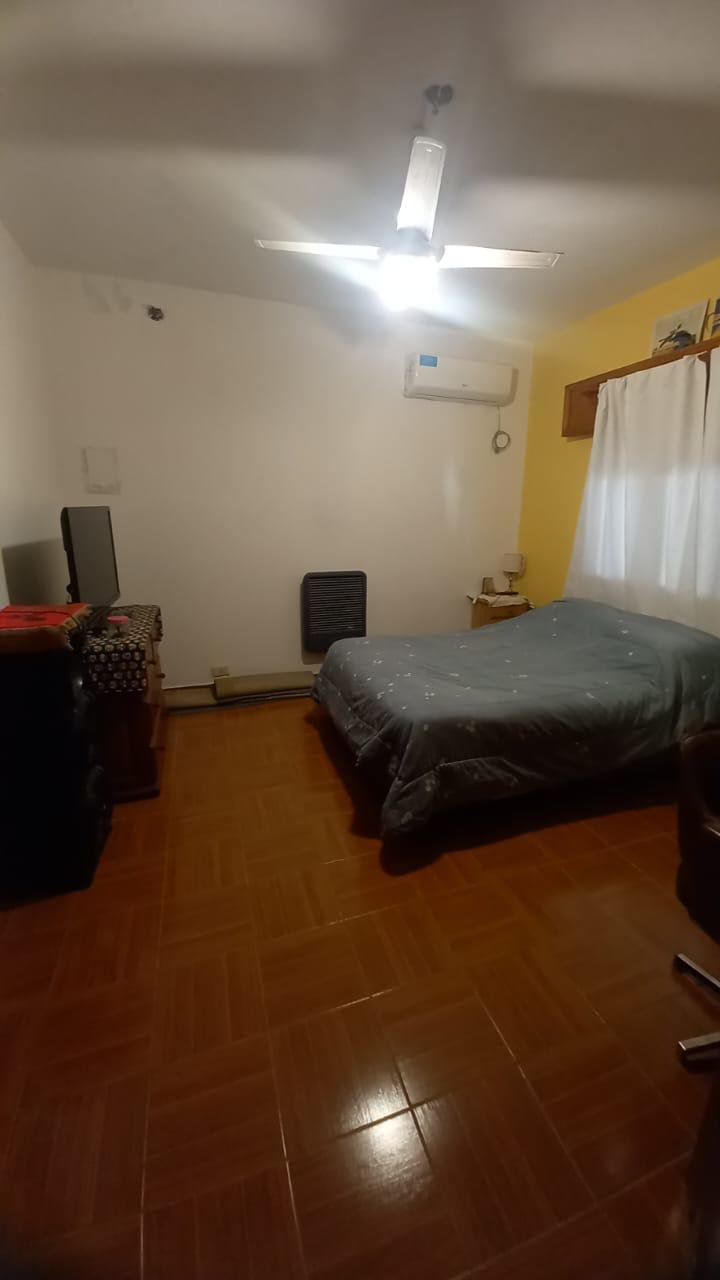 Venta y permuta de casa en la localidad de Uriburu